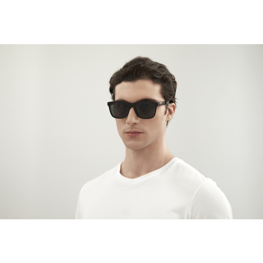 GG0746S - 001 sunglasses - view 2
